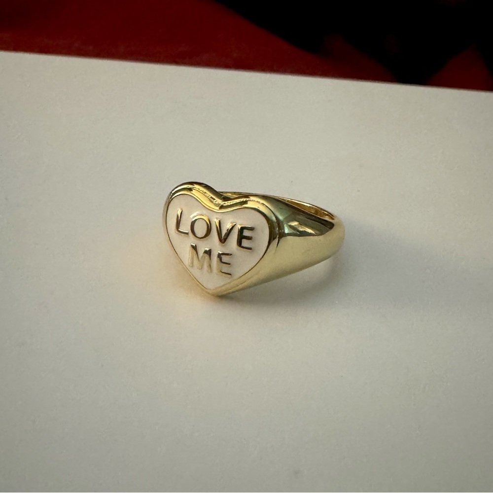 14k Gold Plated Evry Jewels “Love Me” Ring Size 7 Women’s Fashion Jewelry